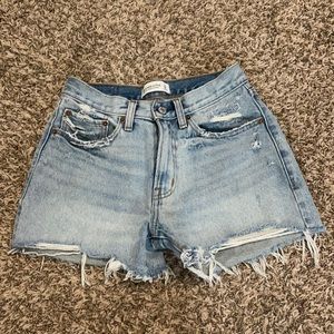 Abercrombie Mid-Rise Boyfriend Shorts